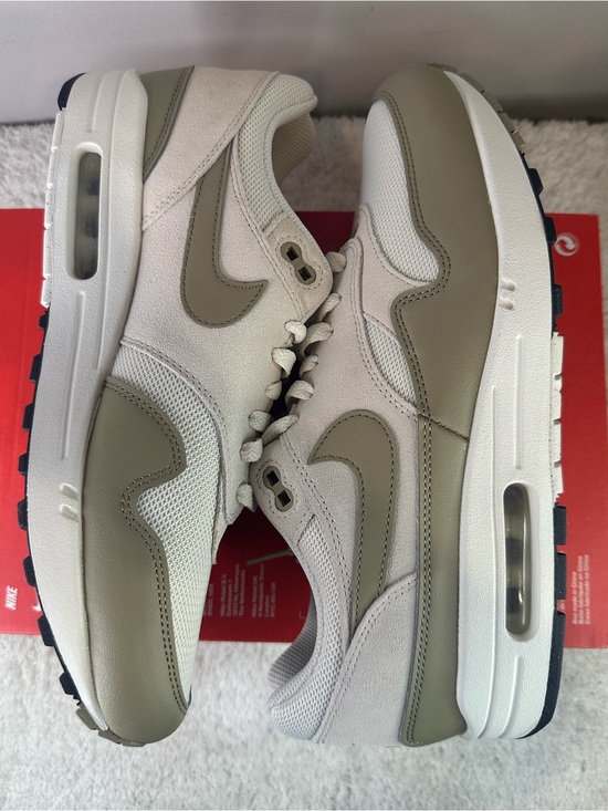 Nike Air Max 1 Essential main image 5